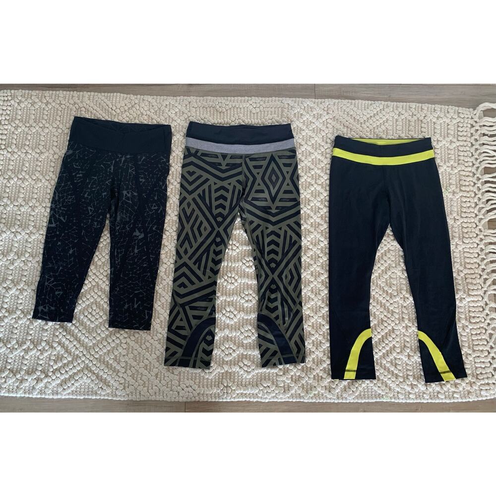 Bundle of 3 Lululemon Size 4 Cropped Leggings